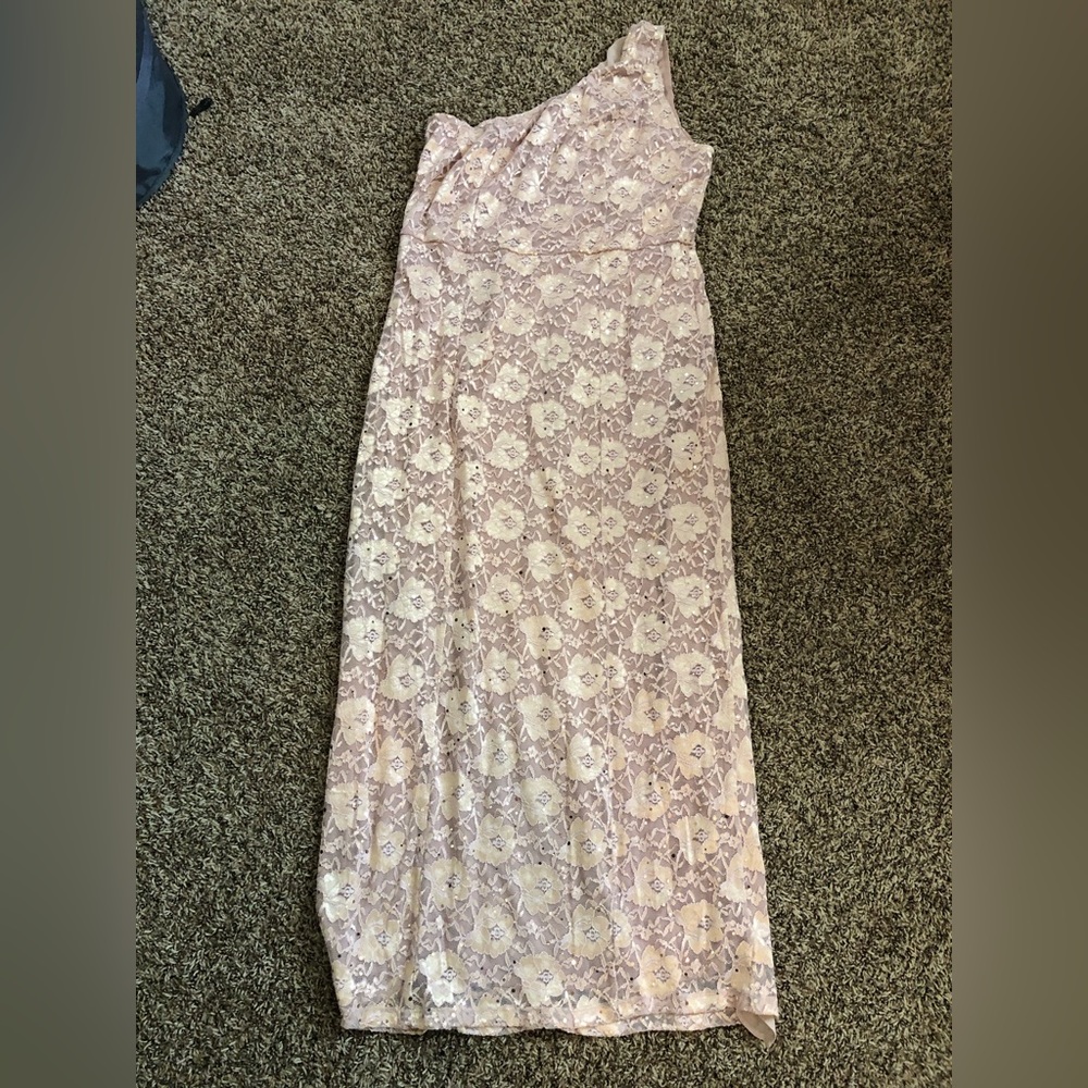 Women’s dress